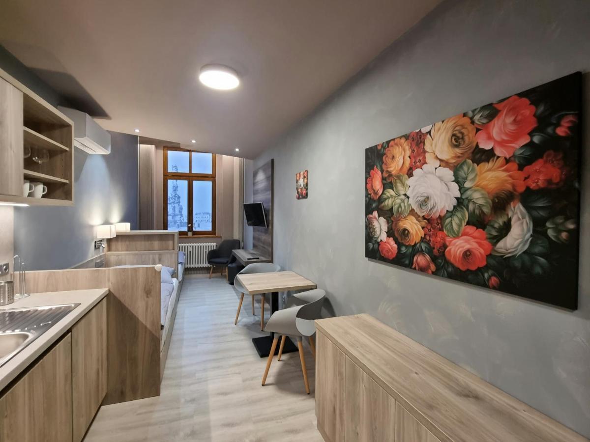 Apartmany Etenia กาดาญ ภายนอก รูปภาพ
