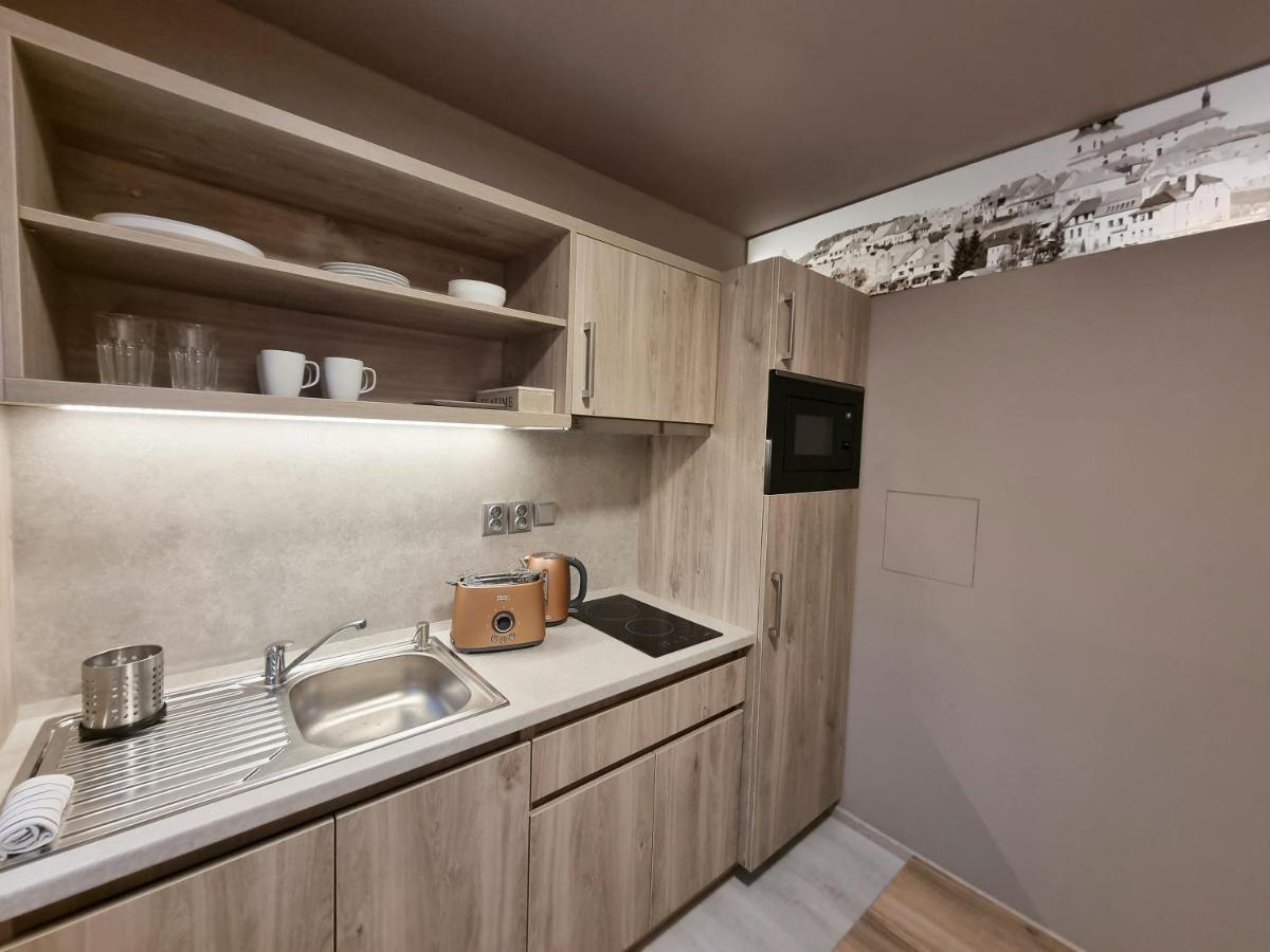 Apartmany Etenia กาดาญ ภายนอก รูปภาพ
